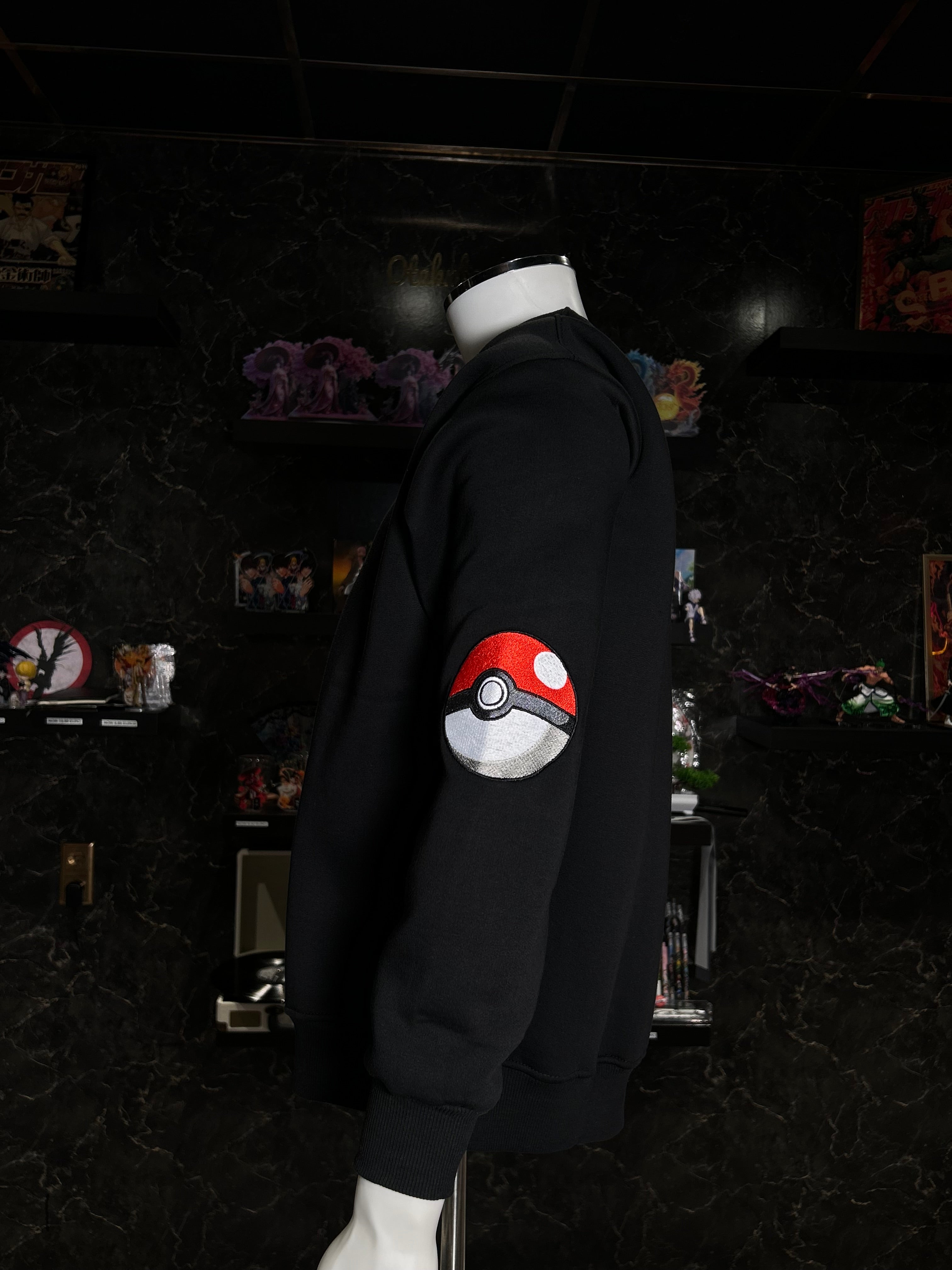 Pokémon Sweater – Raichu High Voltage Edition